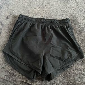 BLACK NIKE RUNNING SHORTS
